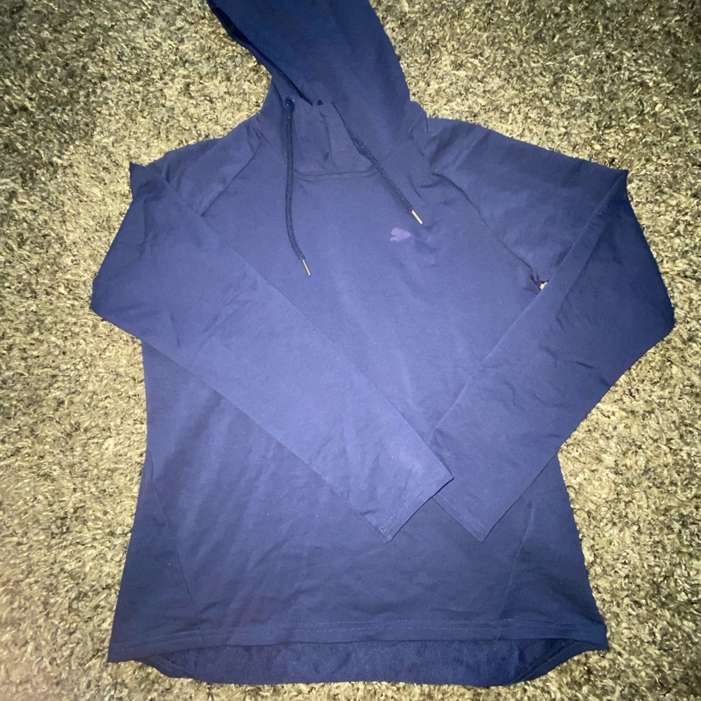 Small PUMA blue sweater!!